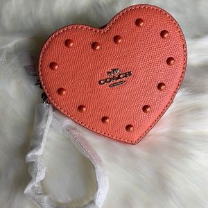 🧡💖 Coach Coral Studded Heart Coin Case w Chain